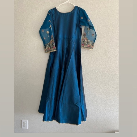 Pakistani Indian shalwar Kameez women - Picture 2 of 5